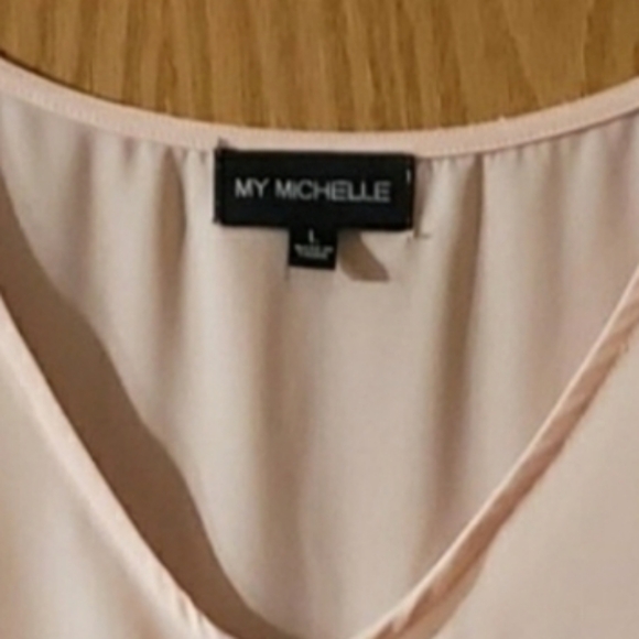My Michelle Classy Blouse - Picture 4 of 4